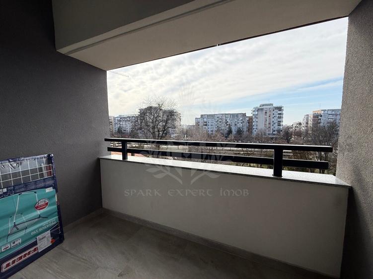 Apartament cu 2 camere decomandat, mobilat în Central