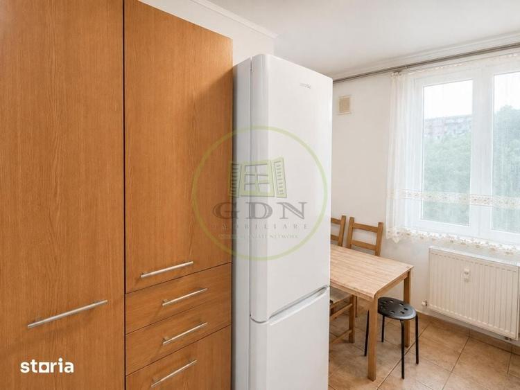 Apartament cu 4 camere decomandat în Rahova