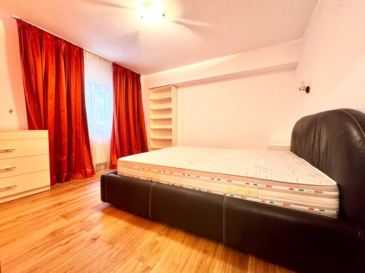 Apartament cu 3 camere decomandat în Calea Călărașilor