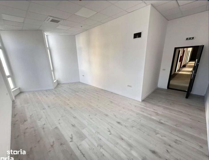 Spațiu comercial, de 20 mp, în Central