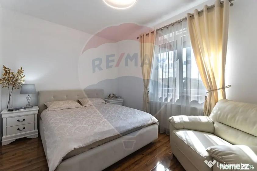 Casă cu 5 camere cu Teren 440 Mp în Bartolomeu