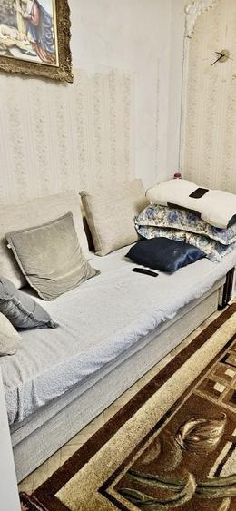 Apartament cu 2 camere semidecomandat în Craiovei