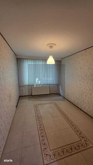 Apartament cu 2 camere decomandat în Titan