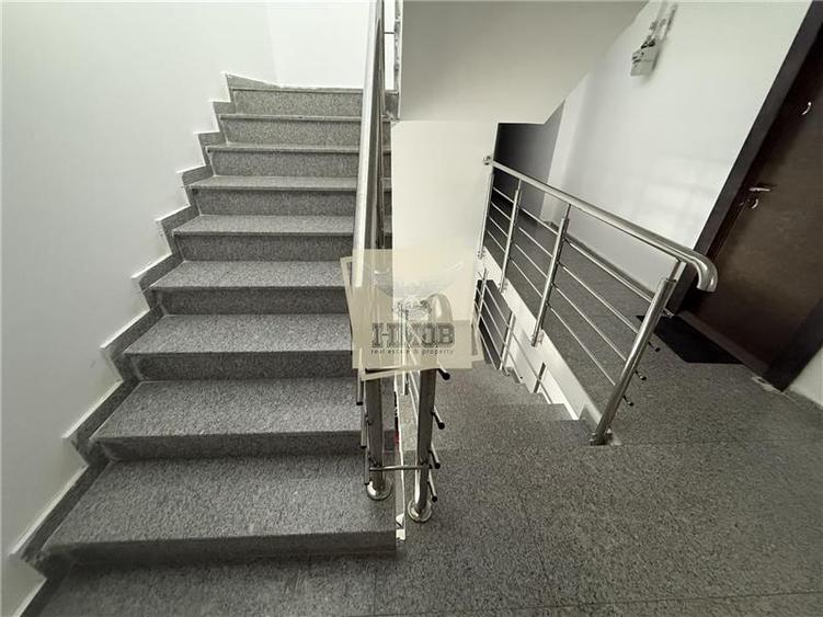 Apartament cu 3 camere decomandat, mobilat în Turnișor