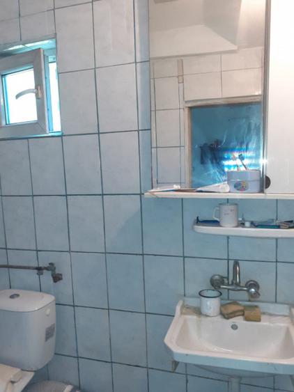 Casă cu 5 camere cu Teren 5165 Mp în Beștepe