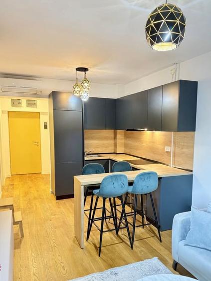 Apartament cu 2 camere decomandat în Aviației
