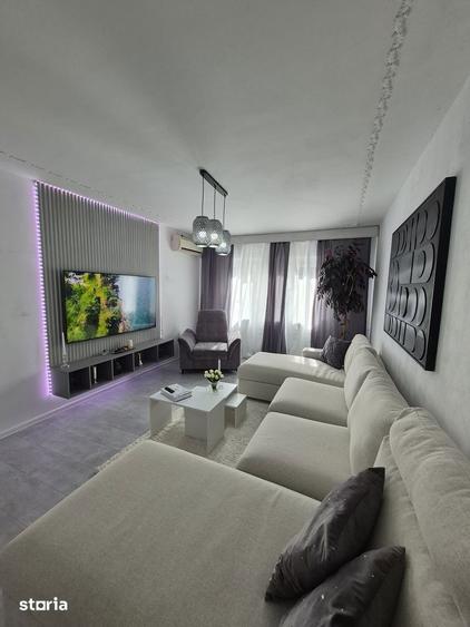 Apartament cu 3 camere decomandat în Micălaca