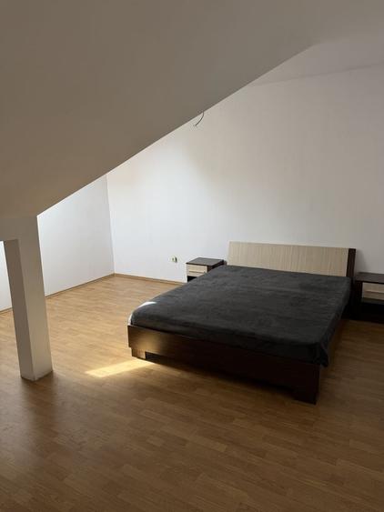 Apartament cu 3 camere în Vasile Aaron