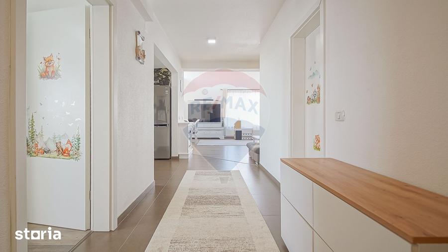 Apartament cu 3 camere în Cristian