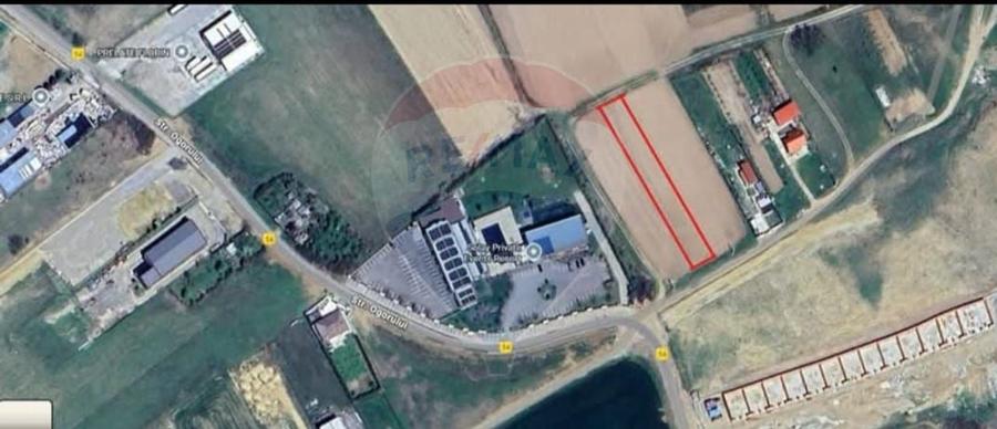 Teren Construcții intravilan de 2374 mp, în Cheriu