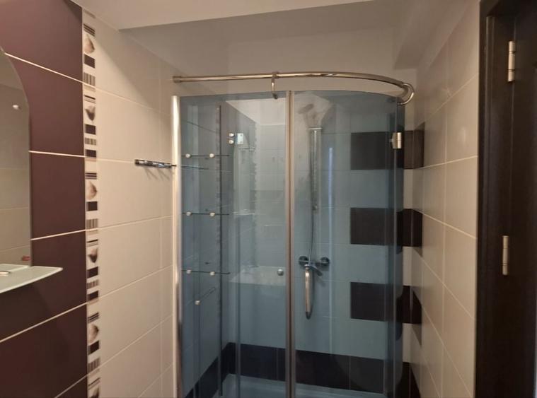 Apartament cu 2 camere decomandat în Galata