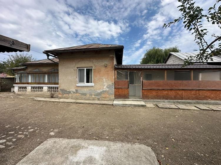 Casă cu 4 camere în Mamura