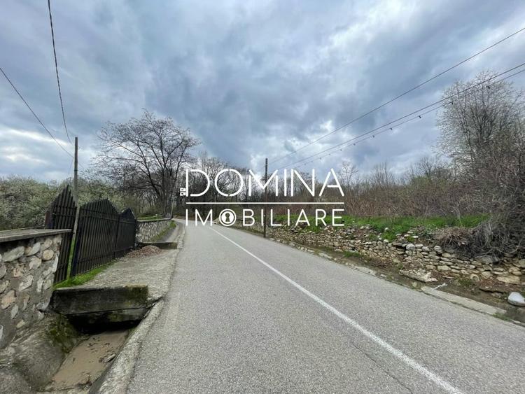 Teren Construcții intravilan de 2845 mp, în Runcu
