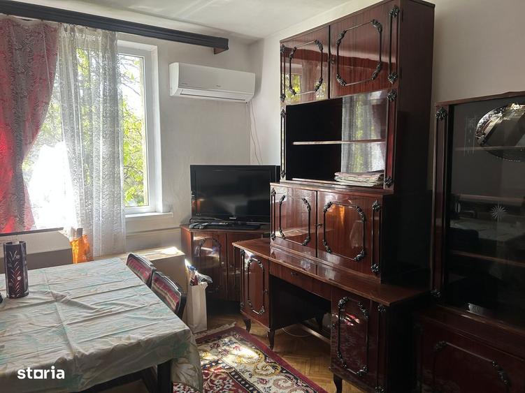 Apartament cu 2 camere semidecomandat în Calea București
