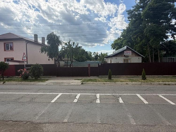 Casă cu 4 camere în Scorțaru Vechi