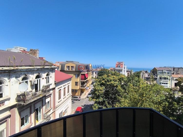 Apartament cu 3 camere semidecomandat în Peninsula