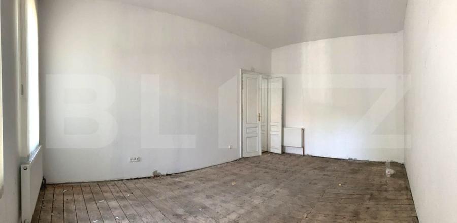 Apartament cu 3 camere semidecomandat în Ultracentral