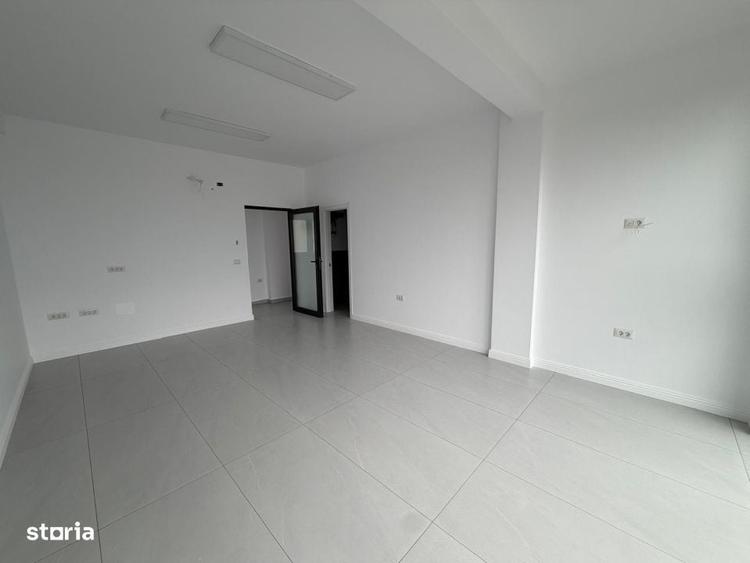 Spațiu comercial, de 30 mp, în Central