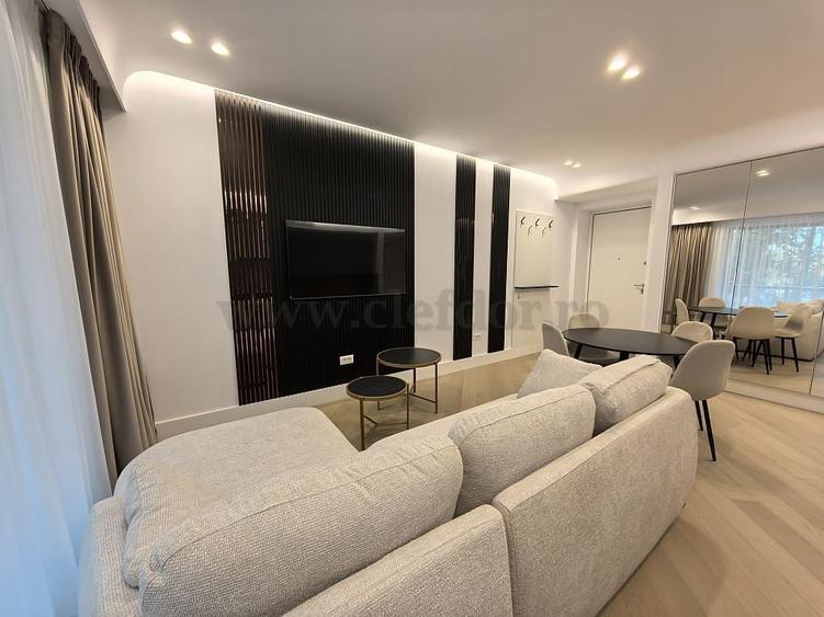 Apartament cu 3 camere decomandat, mobilat în Iancu Nicolae