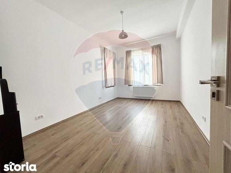 Casă cu 4 camere cu Teren 500 Mp în Corbeanca