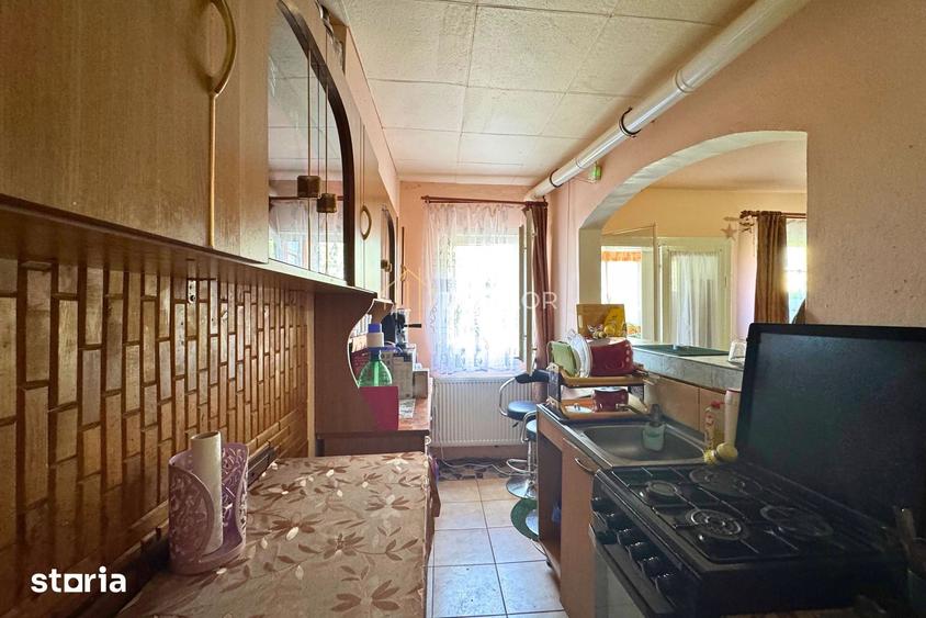 Casă cu 4 camere cu Teren 1000 Mp în Sângeorgiu de Mureș