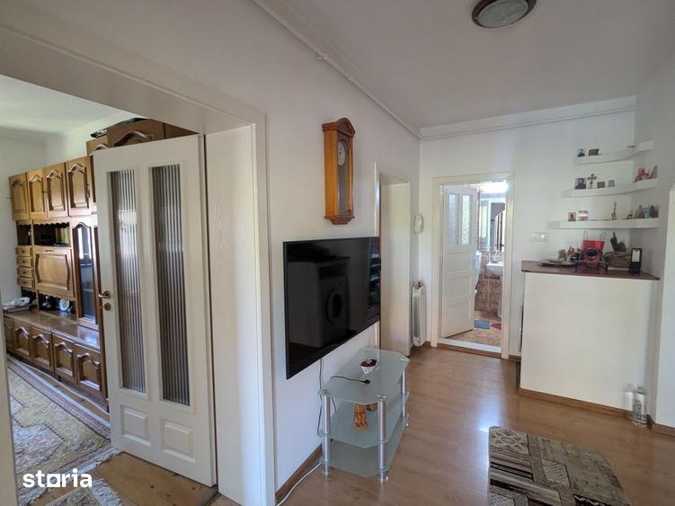Casă cu 3 camere cu Teren 250 Mp în Central