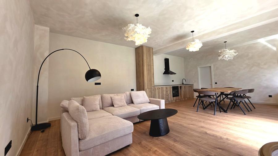 Casa moderna 3 camere 106mp,curte comuna,Gara,zona str Horea - 2