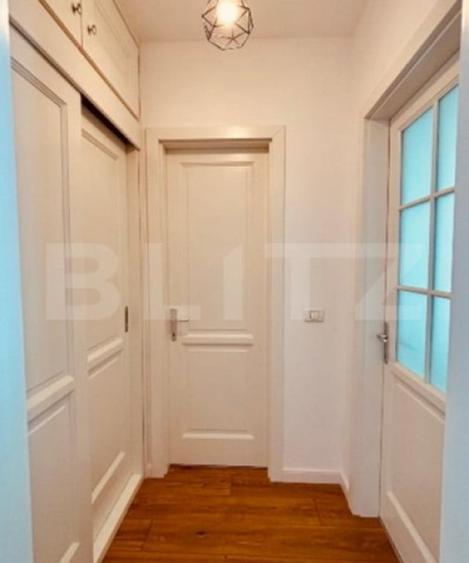 Apartament cu 3 camere semidecomandat în Ultracentral