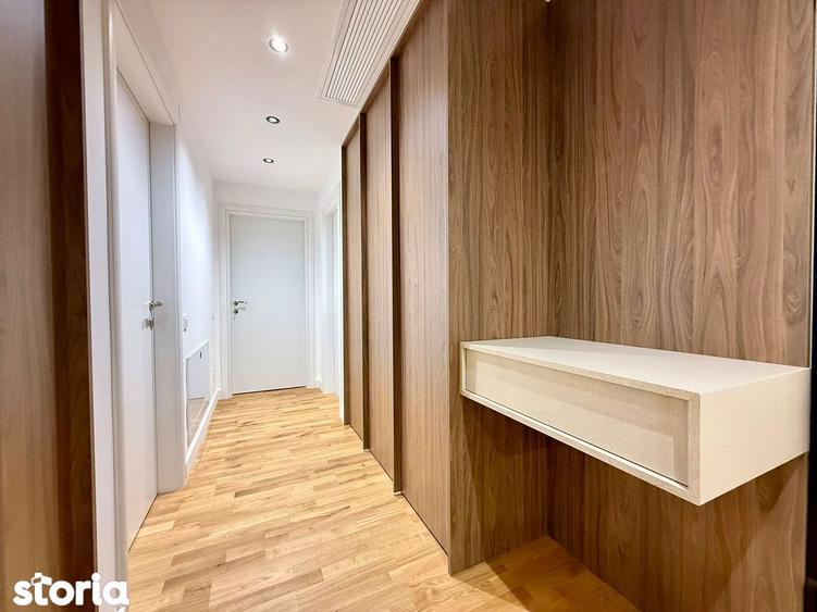 Apartament cu 3 camere, mobilat în Central