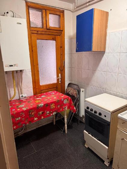 Garsonieră decomandată în Central