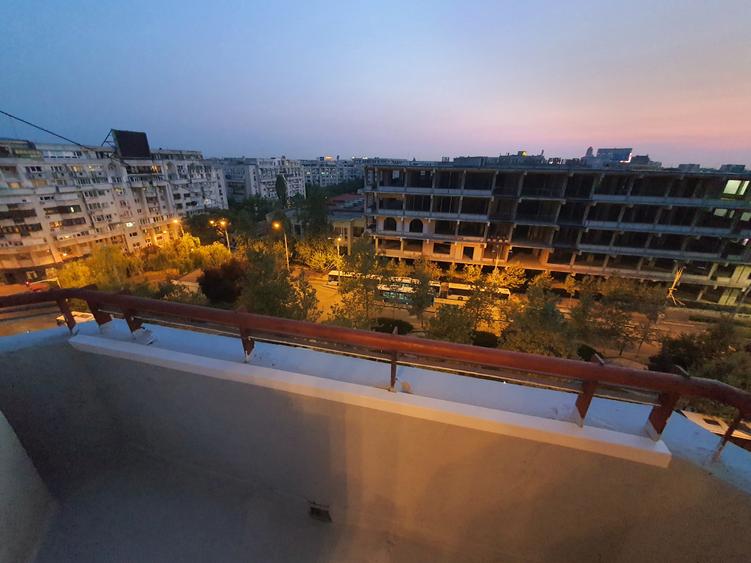 Apartament cu 2 camere decomandat în P-ța Unirii