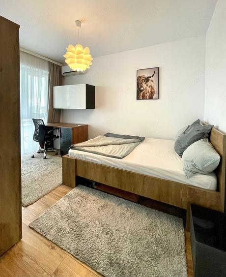Apartament cu 4 camere decomandat în Central
