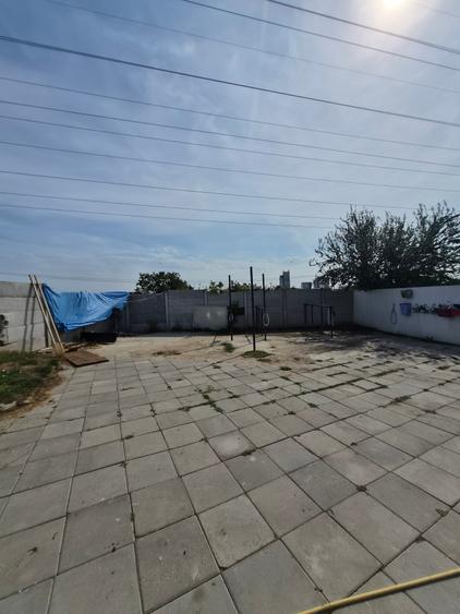 Proprietate specială, de 1,000 mp, în Central