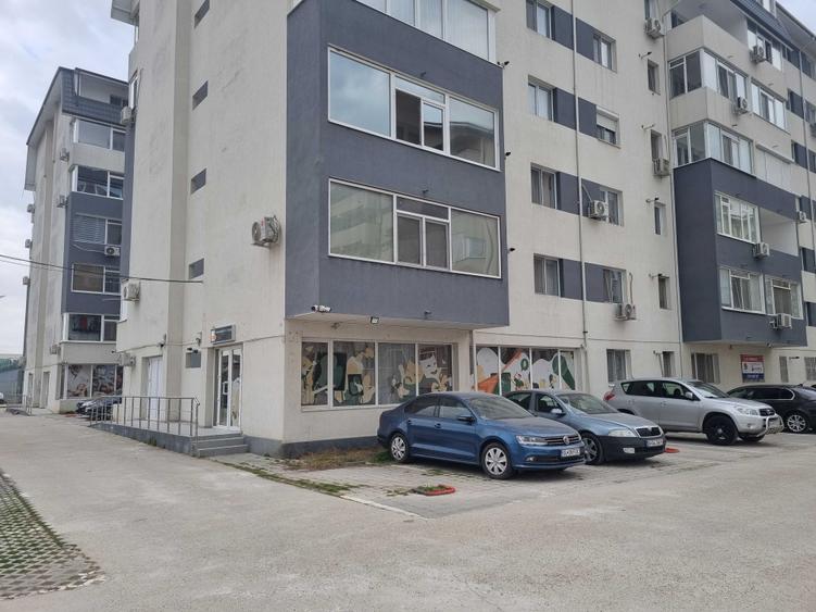 Spațiu comercial, de 63 mp, în Central