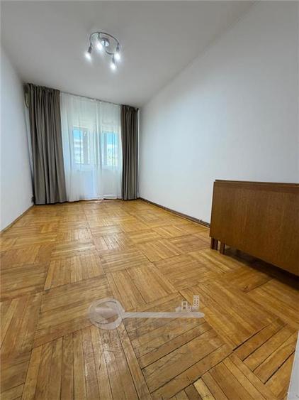 Apartament 3 camere, 75 mp, 2 băi, 2 balcoane, CT, 3 AC, boxă 9 mp  - 2