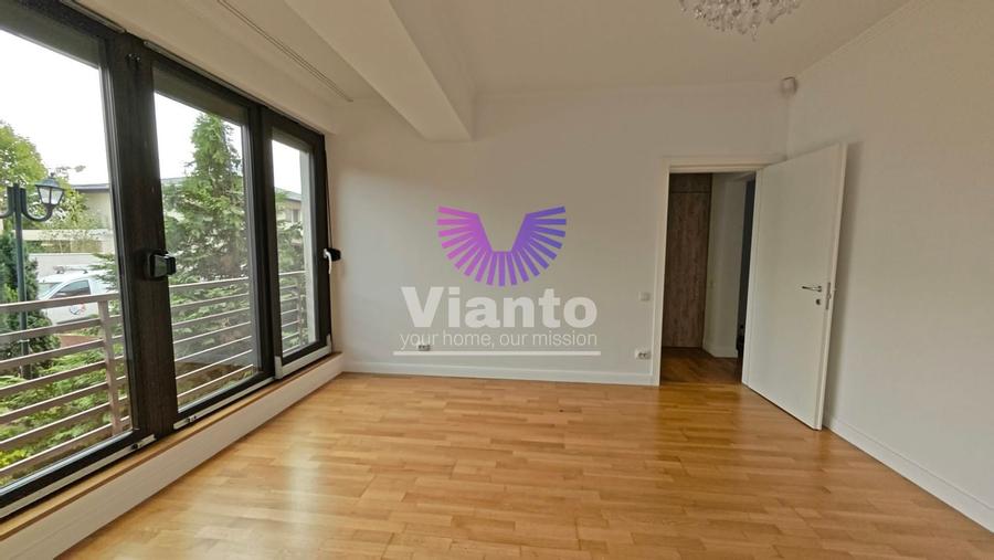 Apartament cu 2 camere semidecomandat, mobilat în Central