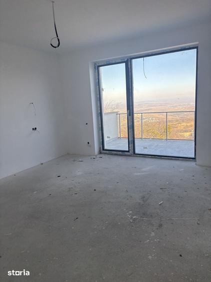 Casă cu 4 camere cu Teren 500 Mp în Feleacu
