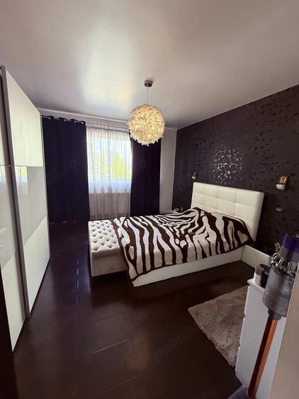 Apartament cu 3 camere decomandat în Basarabia