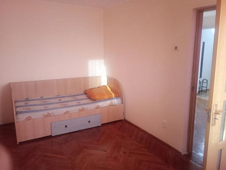 Inchiriez apartament 2 camere zona Piata Nord - 7