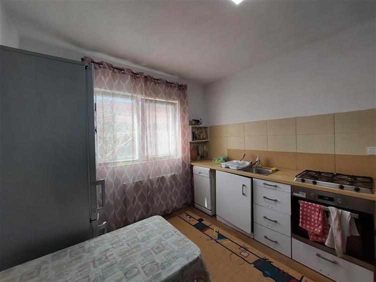 Casă individuală cu 5 camere cu Teren 540 Mp în Sânmihaiu German