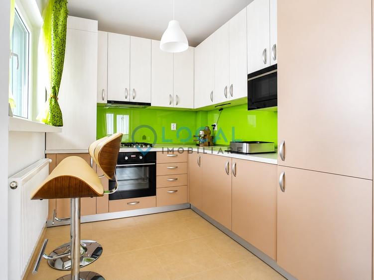 Apartament cu 2 camere semidecomandat, mobilat în Central
