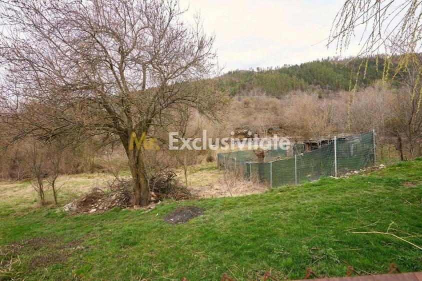 Casă cu 3 camere cu Teren 831 Mp în Lerești
