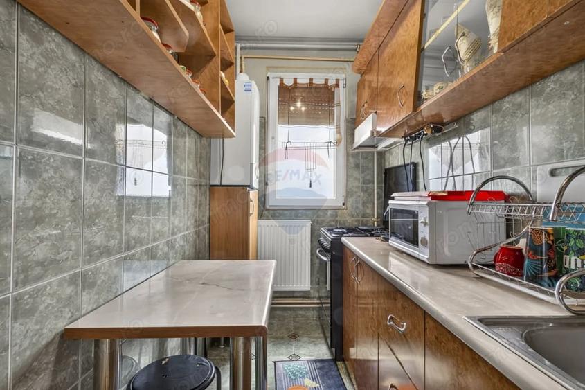 Apartament cu 3 camere semidecomandat în Fortuna