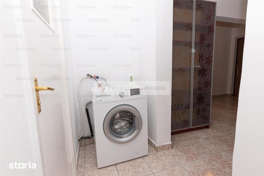 Apartament cu 3 camere decomandat, mobilat în Tei