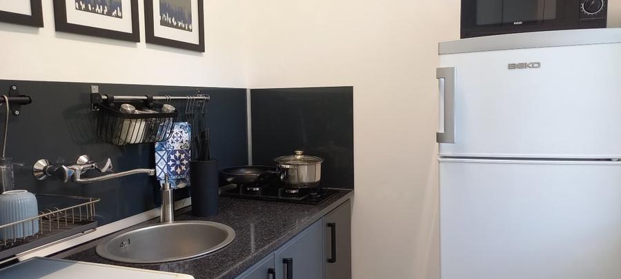 Apartament cu 3 camere semidecomandat în Tomis Nord