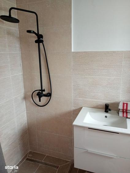 Casă cu 4 camere cu Teren 750 Mp în Exterior Vest