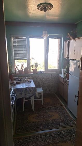 Apartament cu 3 camere semidecomandat în Titan