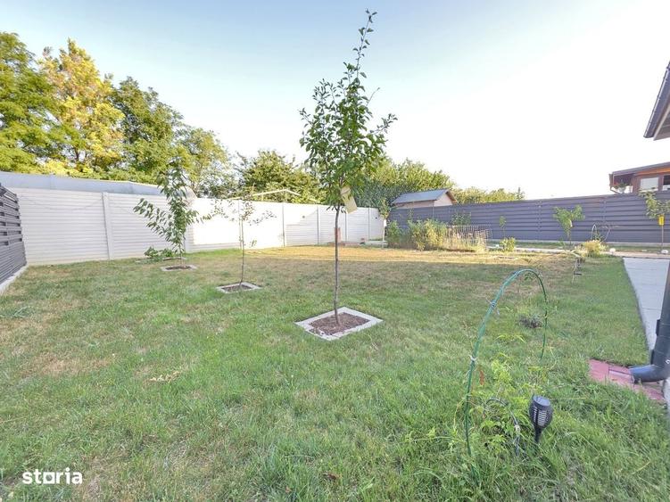Casă cu 4 camere cu Teren 440 Mp în Central
