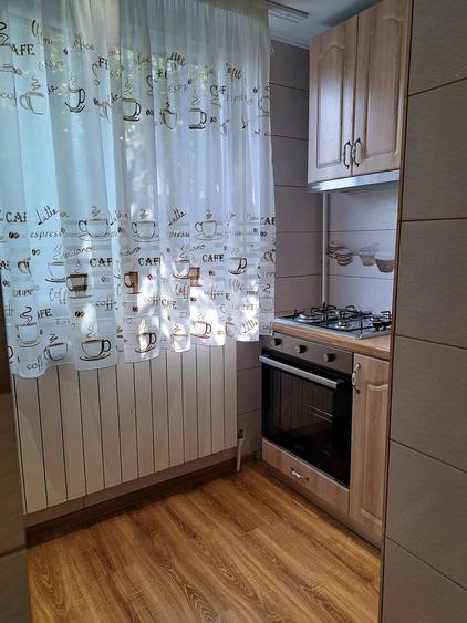 Apartament cu 3 camere decomandat în Siderurgiștilor