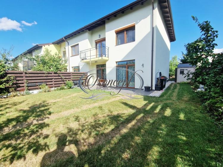 Duplex cu 5 camere cu Canalizare în Borhanci